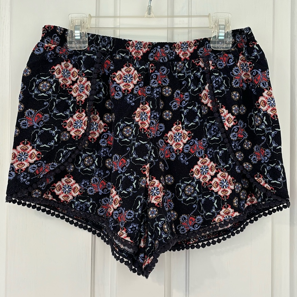 Geometric Print On Black Loose Flowy Comfy Pull On Shorts with Pom Pom Like Trim